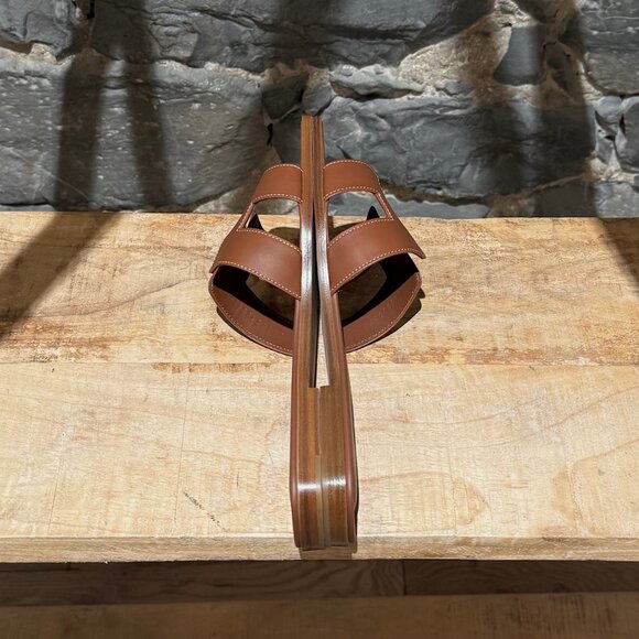 Hermès Gold Leather Oran H Flat Sandals - Picture 9 of 12